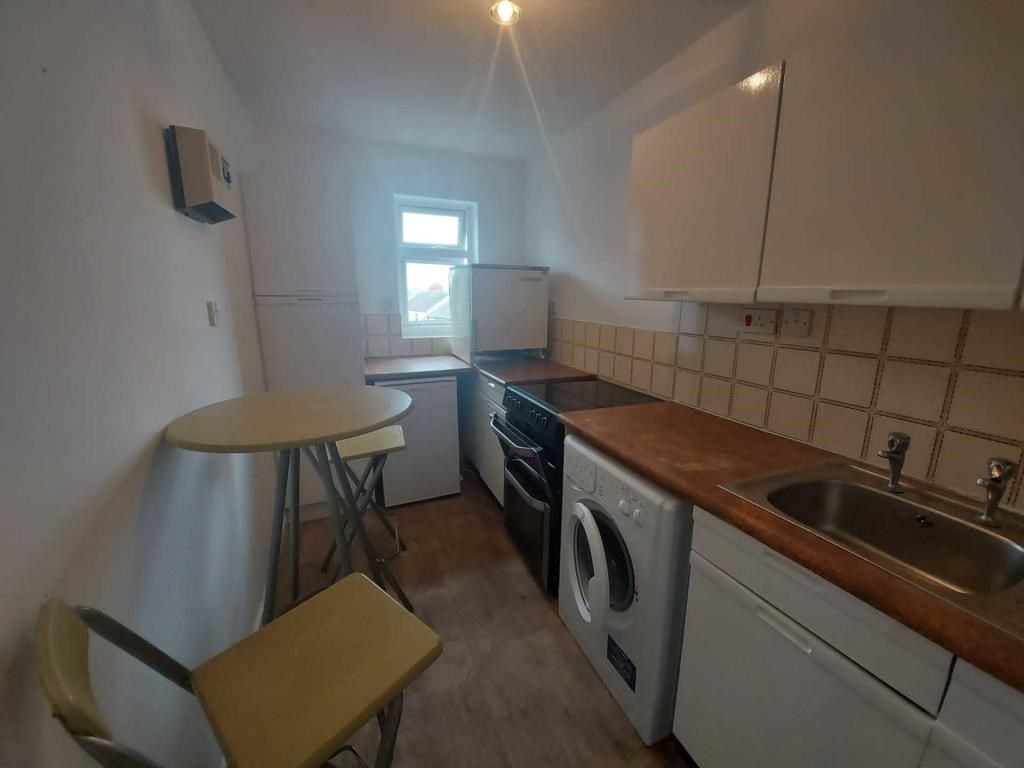 1 bed flat for sale in Alder Crescent, Luton LU3, £132,000