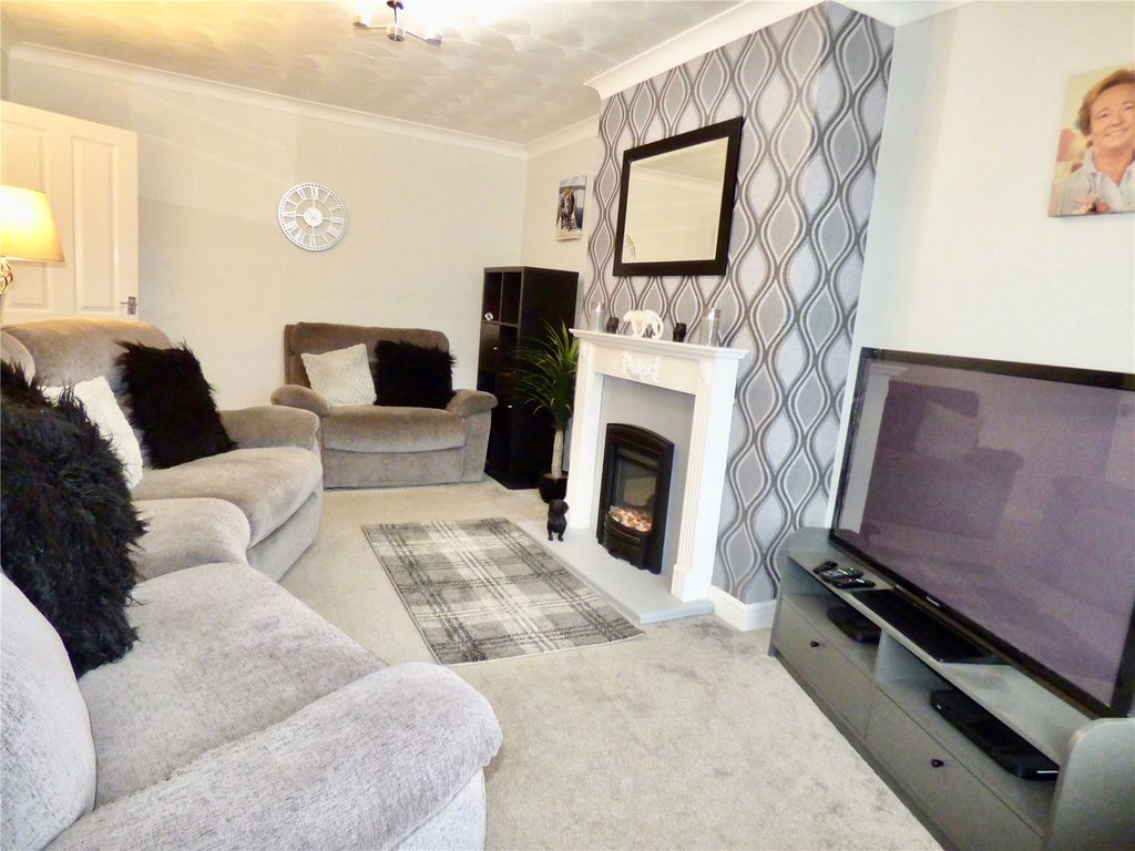 2 bed bungalow for sale in Ronaldsway, Preston, Lancashire PR1, £165,000