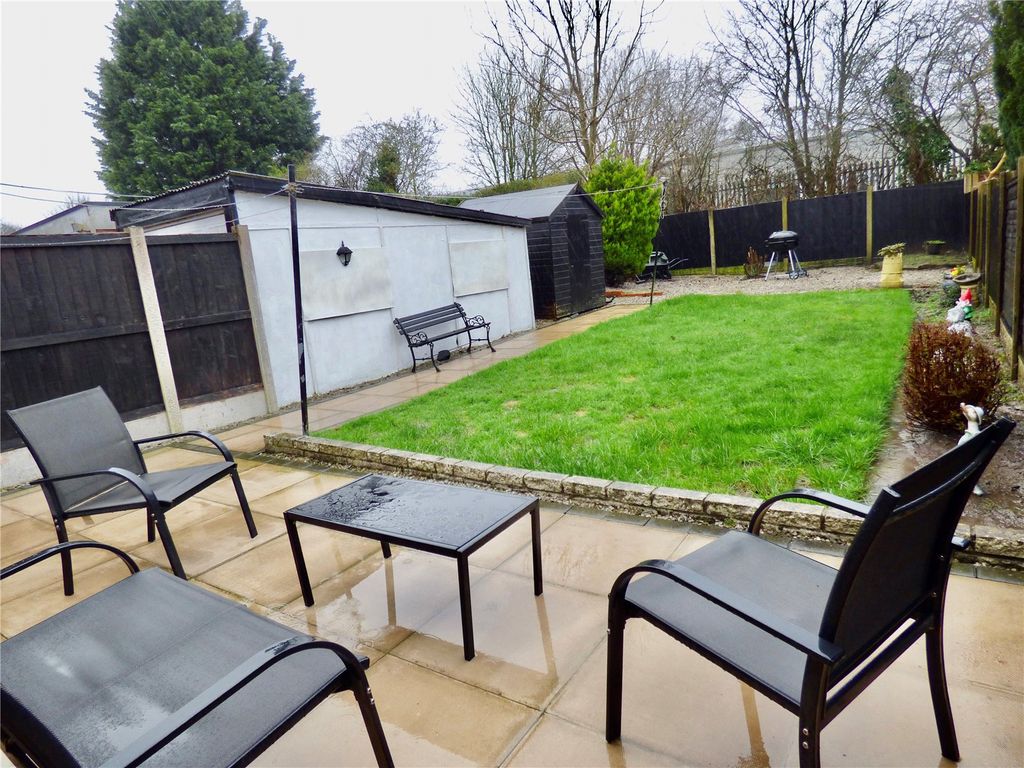 2 bed bungalow for sale in Ronaldsway, Preston, Lancashire PR1, £165,000