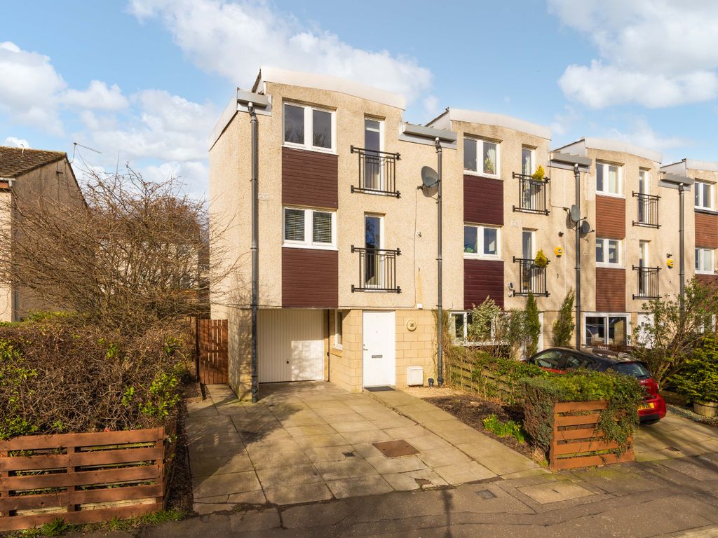 3 bed town house for sale in 2D, Wester Drylaw Avenue, Edinburgh EH4, £235,000