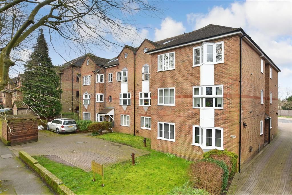 1 bed flat for sale in Overton Road, Sutton, Surrey SM2, £210,000