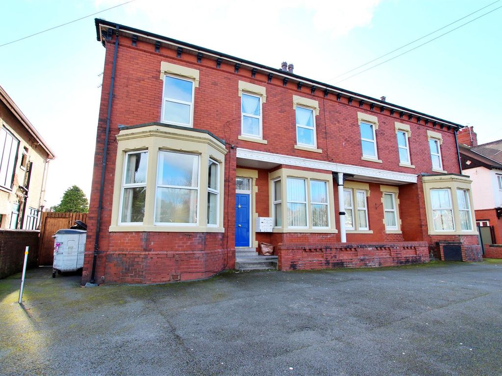 1 bed flat for sale in Newton Drive, Blackpool FY3, £67,500