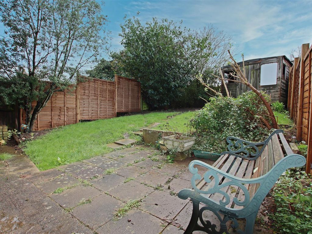 1 bed flat for sale in Buckingham Road, Borehamwood WD6, £225,000