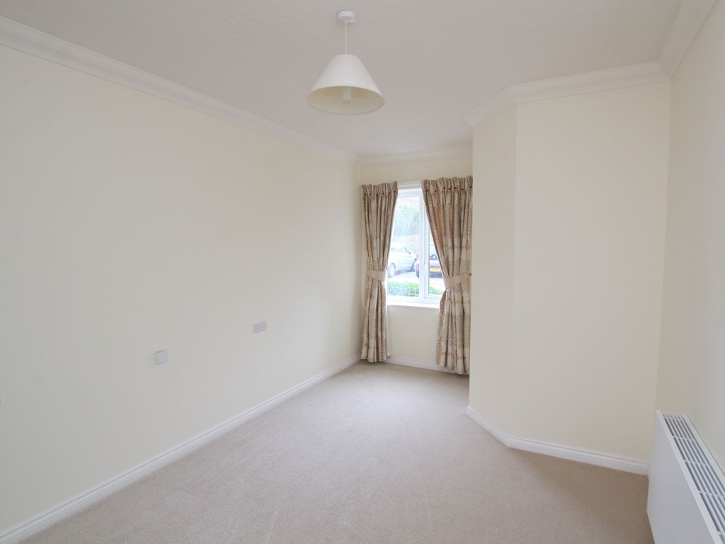 1 bed flat for sale in St. Peters Road, Portishead, Bristol BS20, £169,950