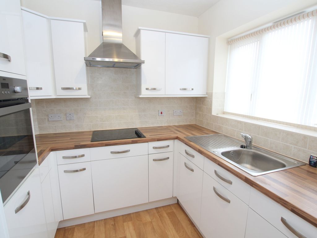 1 bed flat for sale in St. Peters Road, Portishead, Bristol BS20, £169,950