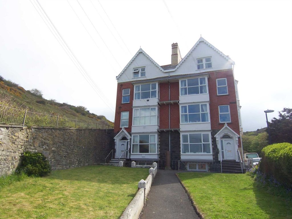 1 bed flat for sale in Gwen Y Don, Cliff Terrace SY23, £79,000
