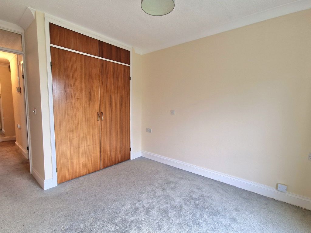 1 bed flat for sale in Higher Erith Road, Torquay TQ1, £90,000