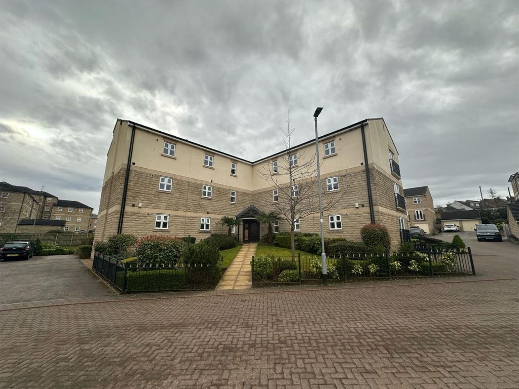 2 bed flat for sale in 2 Mill Beck Close, Pudsey LS28, £200,000