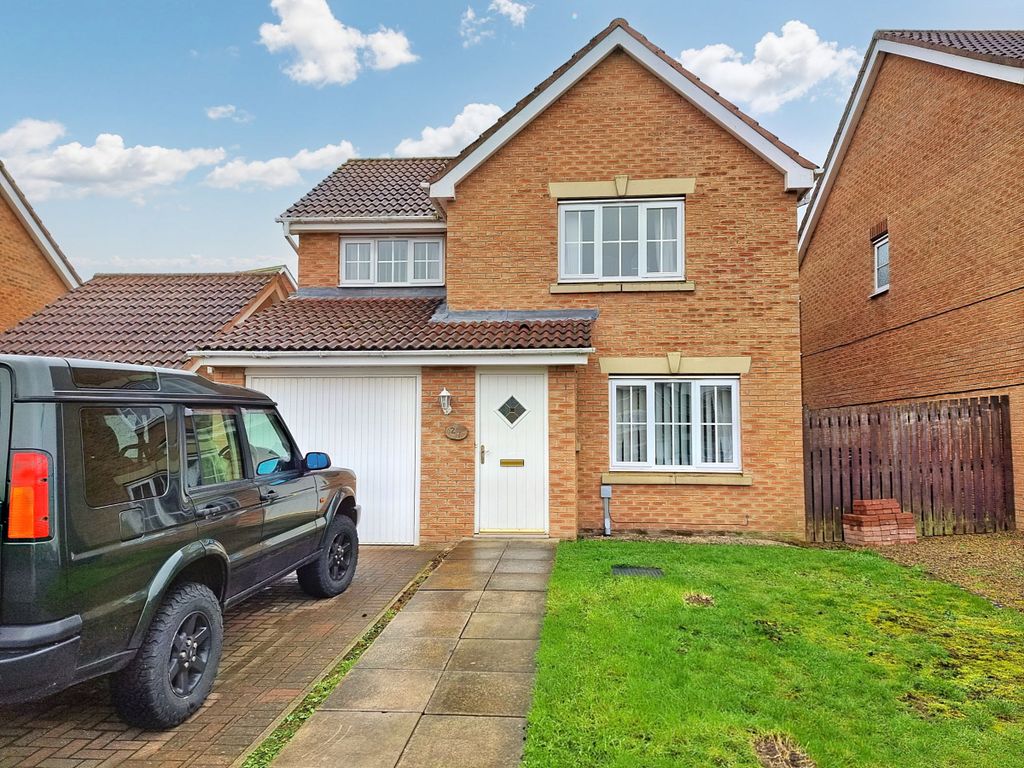 3 bed detached house for sale in Fenwick Way, Consett DH8, £175,000